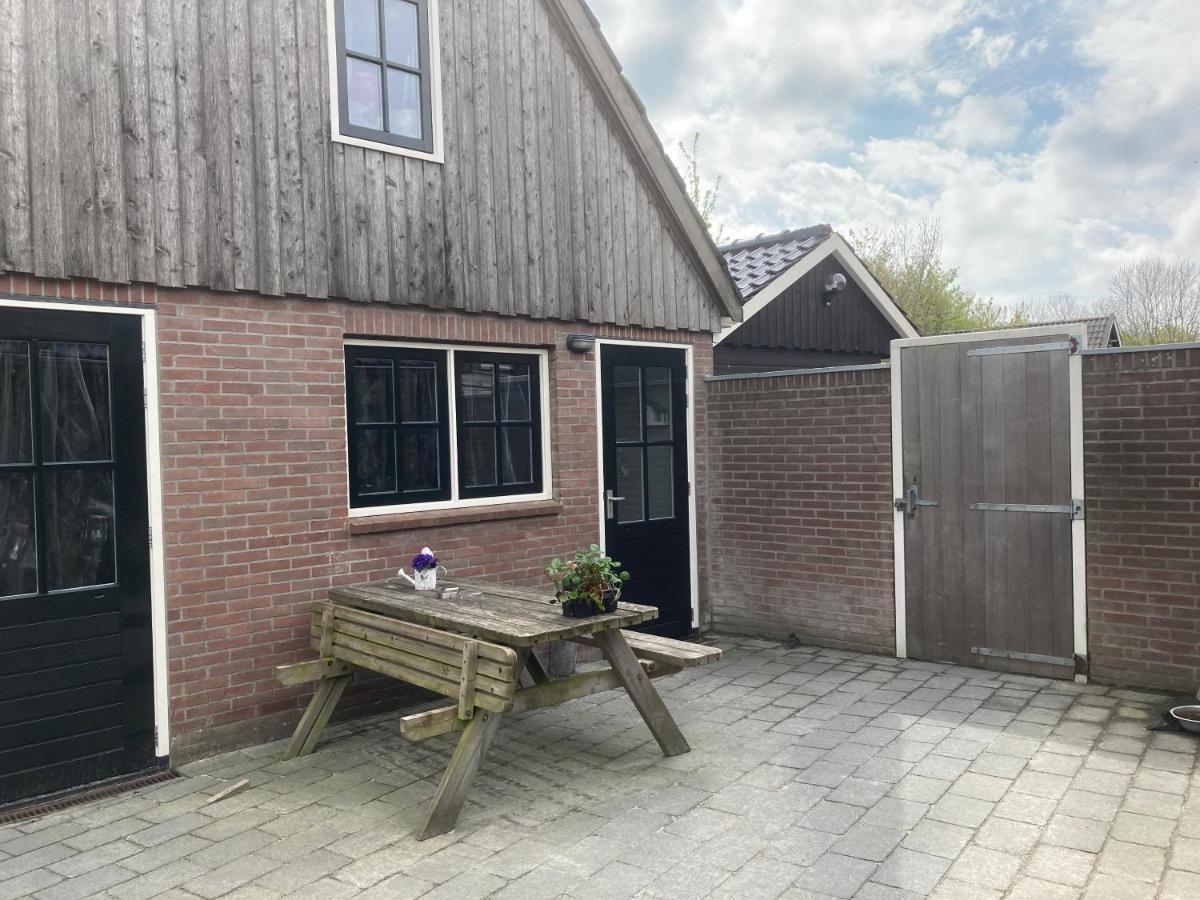 Vakantiehuis 'T Laaisterplakky Zonder Drempels Oude Bildtzijl Exterior foto